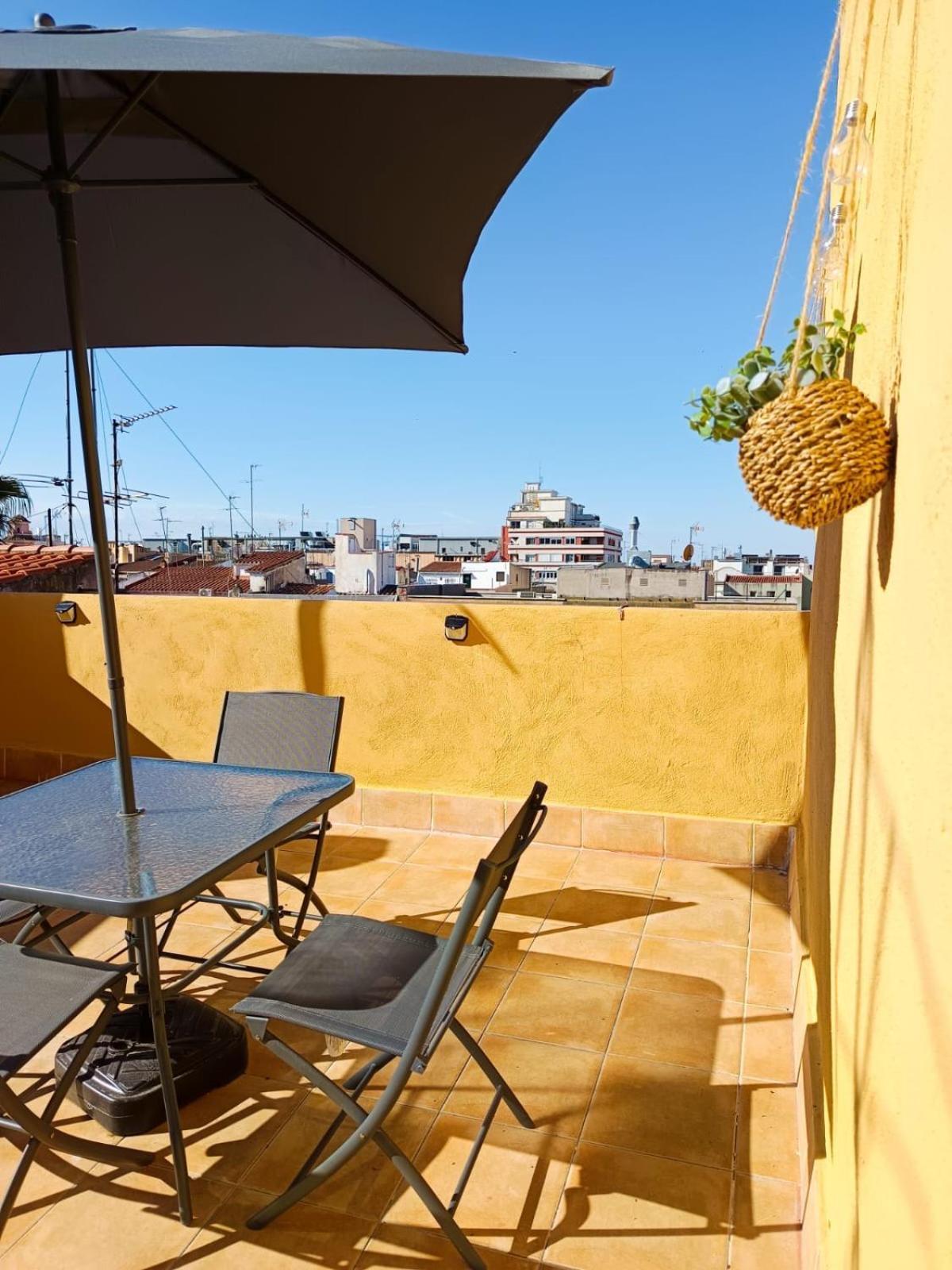 La Curiosa Del Casc Antic Apartment Tarragona Exterior photo